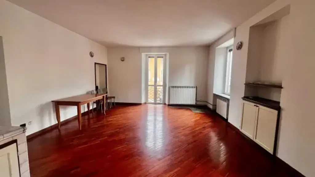Séjour - Trilocale with Balcony in Romano di Lombardia