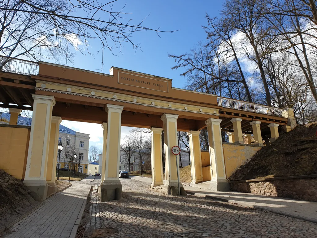 Renovated Apartment with Sauna in Toomemäe