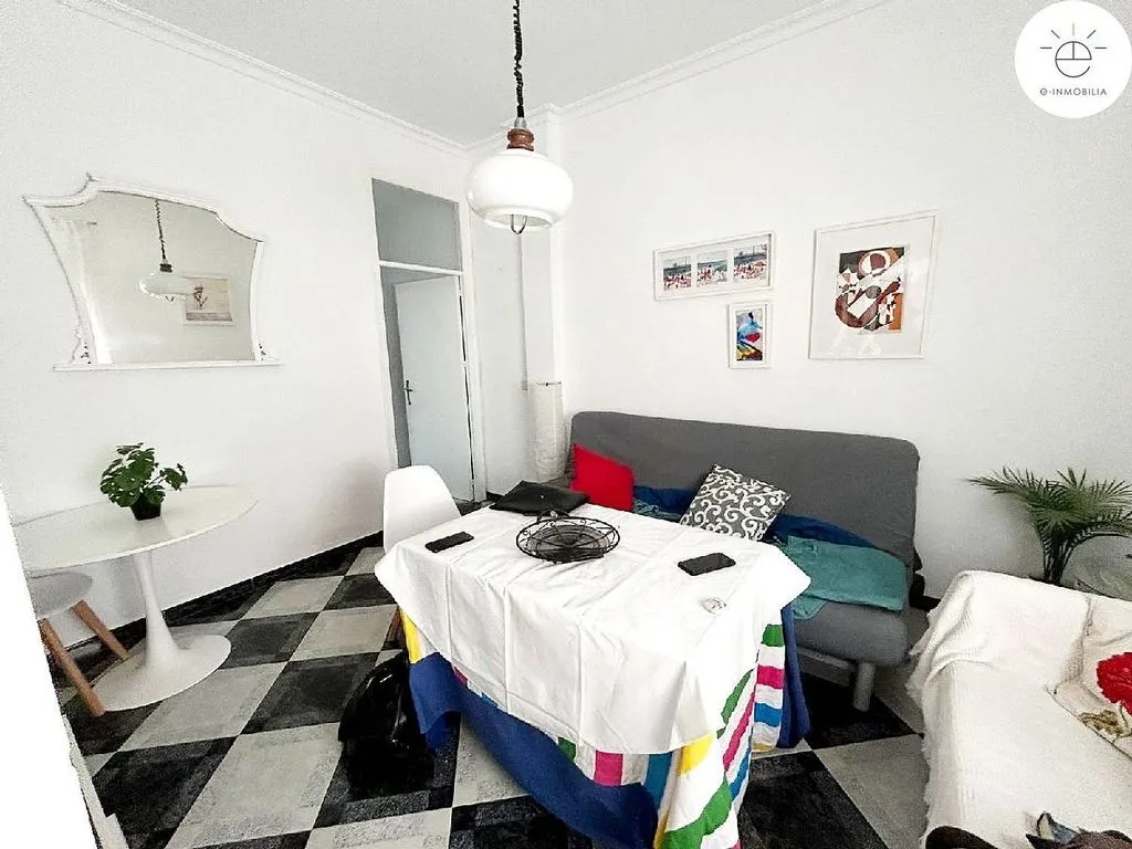 Salle à manger - Apartment with South View near Cathedral