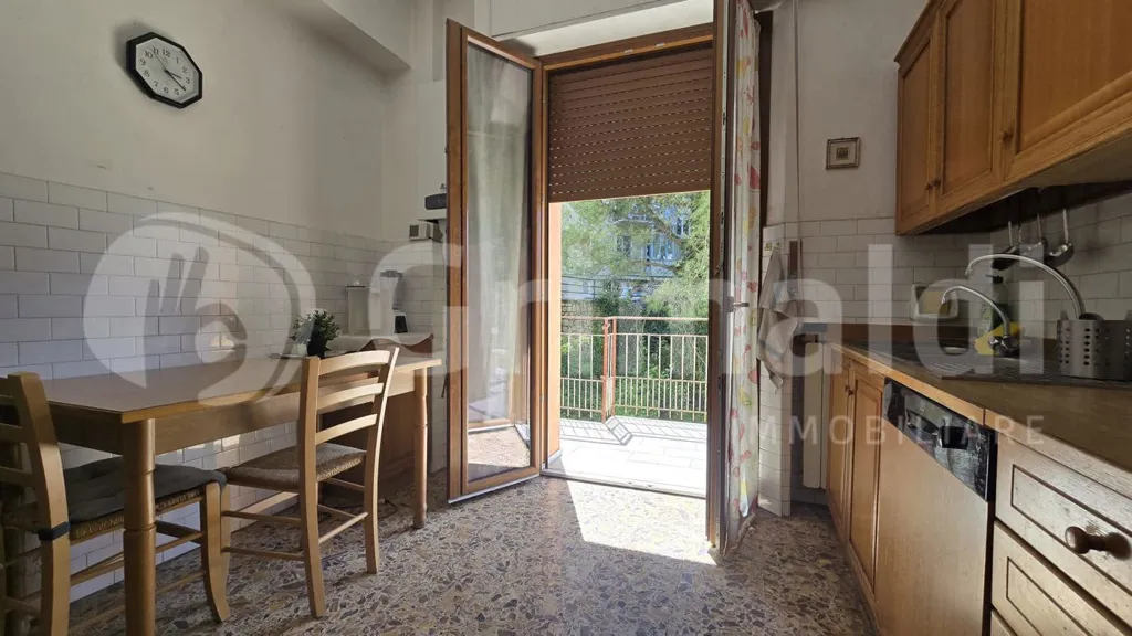 Köök - Restored Apartment with Balcony in Siena