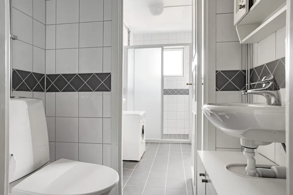 Salles de bain - Apartment with Balcony and Gym in Norrköping