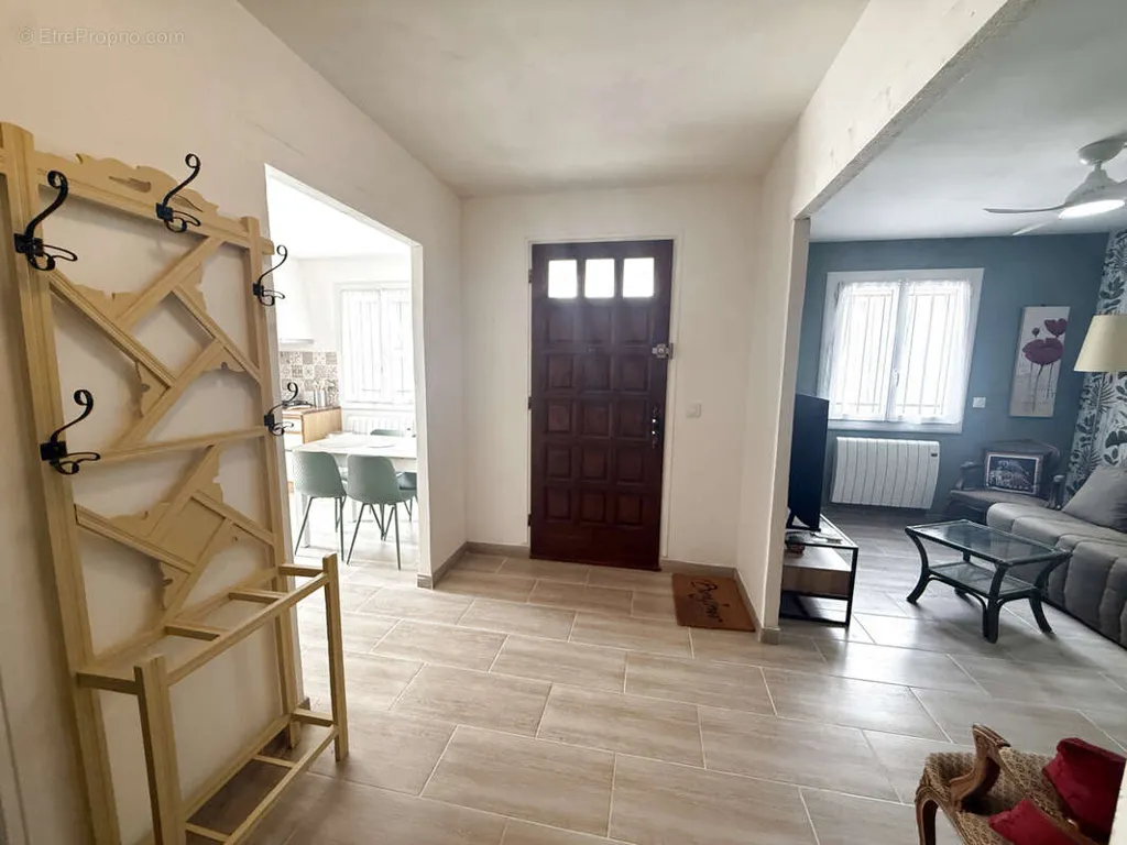 Esik - Renovated Maison with Terraces near Perpignan