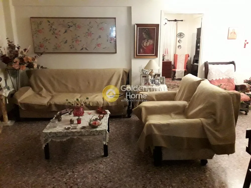 Séjour - 11-Unit Building with Garden in Sarandá, Attica