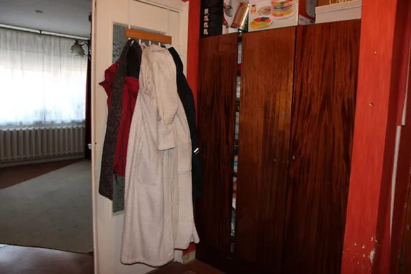 hallway_entrance