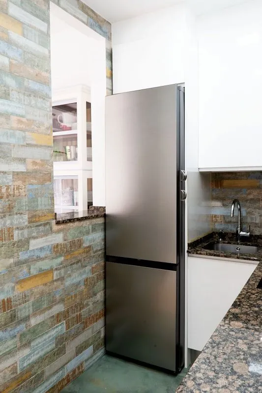 Cuisine - Fully Renovated Flat with Balcony in Trafalgar
