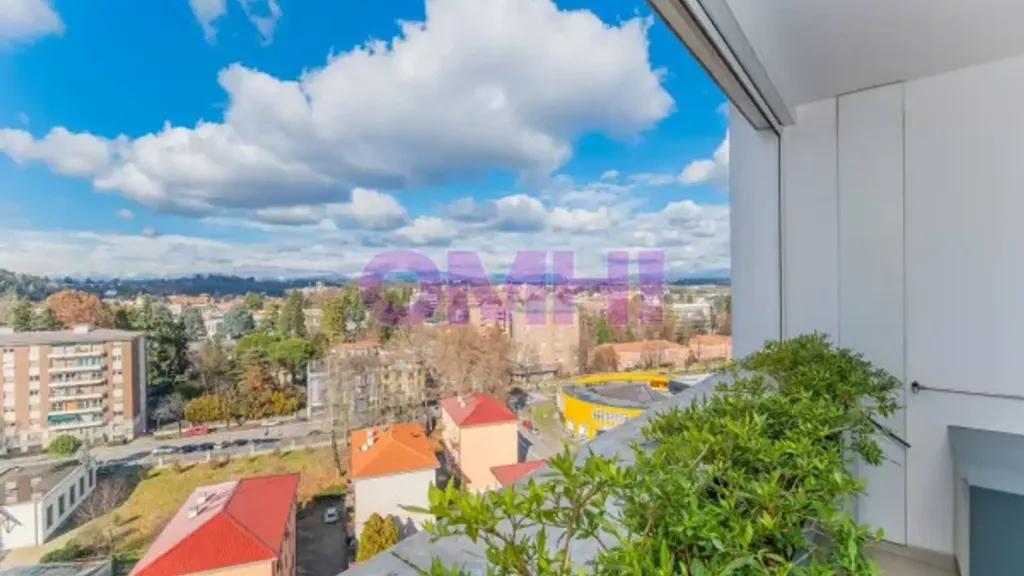 Rõdu - Luxury Attico with West View in Gallarate