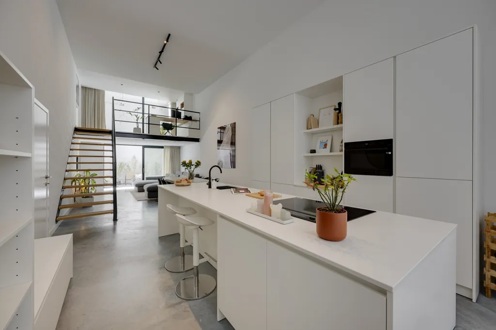 Cucina - Duplex Apartment with Private Garden in Antwerp
