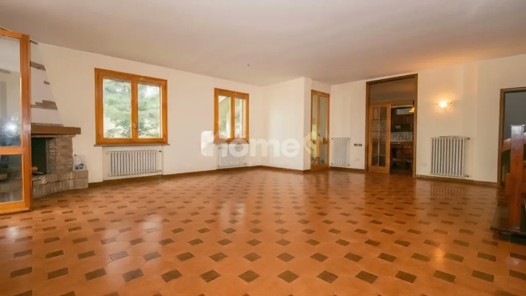 Séjour - Villa with Solar Panels in Albinea