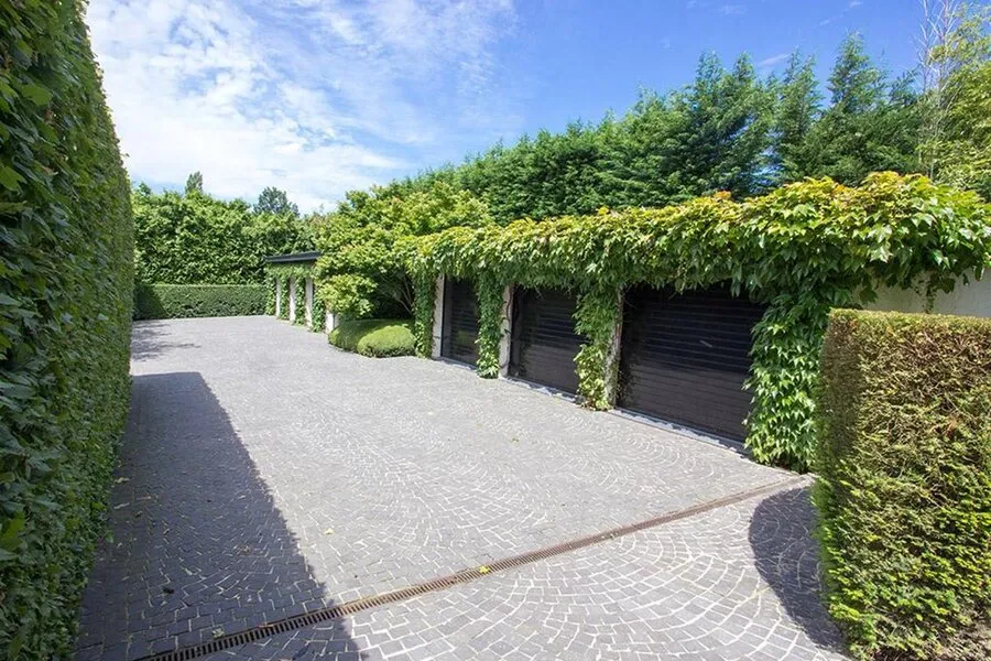 Extérieur - Villa Rénovée avec Piscine à Rhode-Saint-Genèse