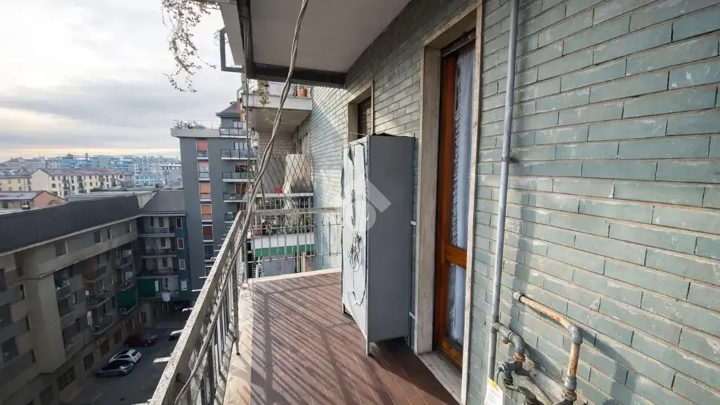 Rõdu - Studio with Balcony in NoLo, Milan
