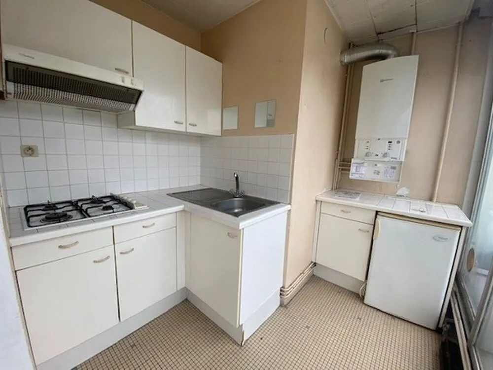 Köök - 1-Bedroom Apartment with Terrace in Clermont-Ferrand
