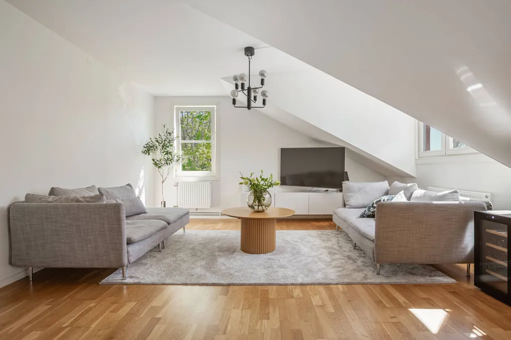 Elutuba - Corner Flat with Garden in Duvbo