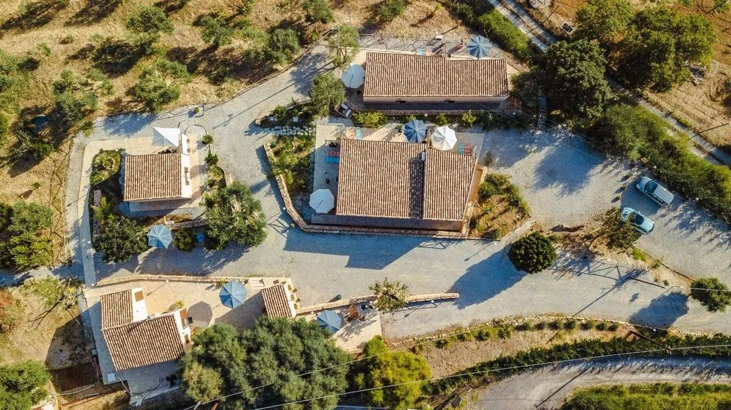 Õhuvaade - Agriturismo with Pool in Cefalù