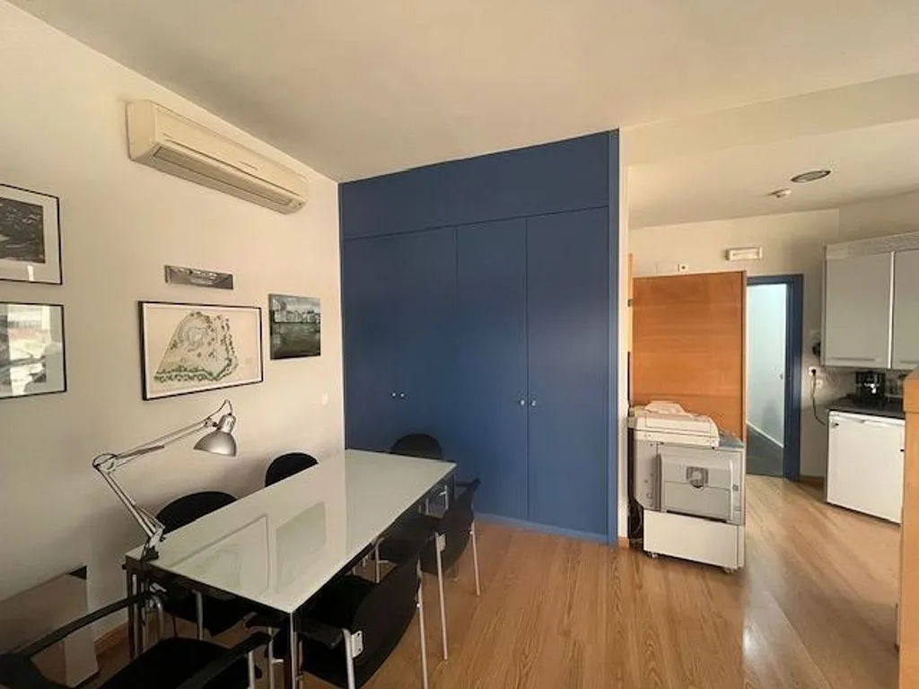 Sala da pranzo - Loft with Garage in De la Marathon