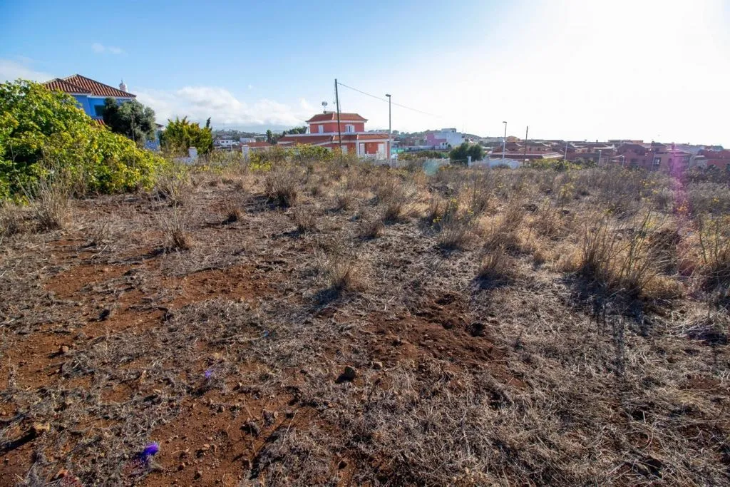 Garden - Building Land with Chalet Potential in El Rosario