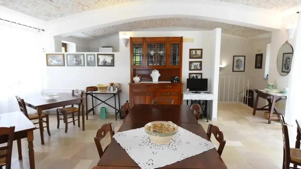 Salle à manger - Trullo with Pool in Ostuni