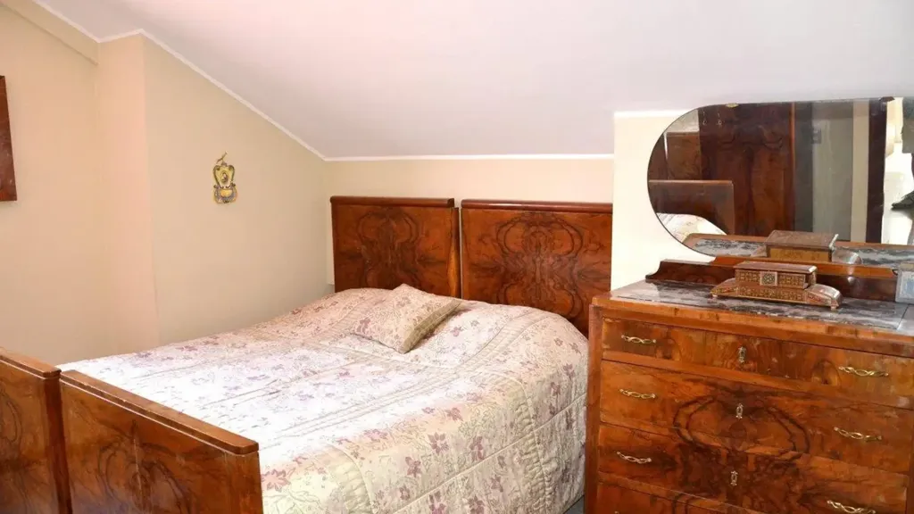 Chambres - Two-Level Apartment with Panoramic Terrace in Ovindoli