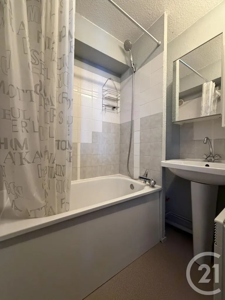 Studio Cabine au Rez-de-Chaussée à Prémanon