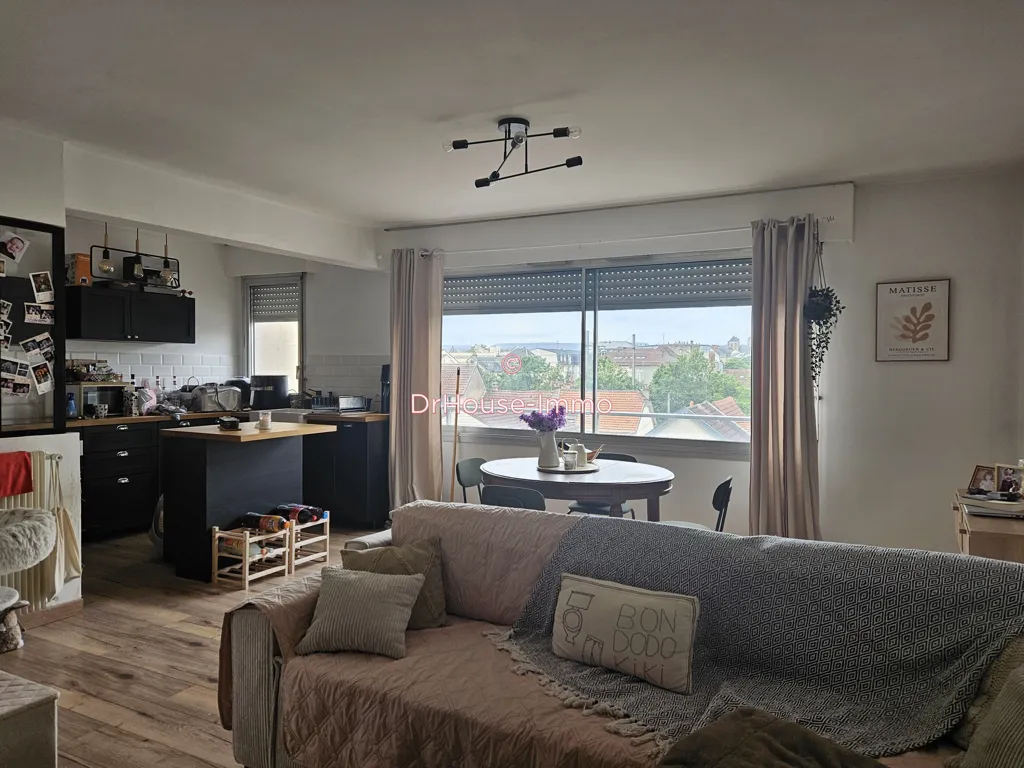 Séjour - Appartement avec parking à Dijon