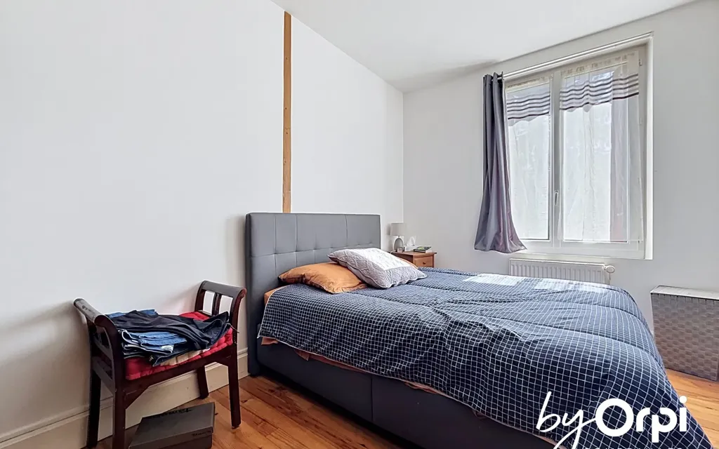 Bedrooms - Flexible Maison with Garden in Montjoie