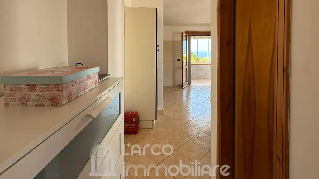 Esik - Terrace Apartment with Sea View in Scalea
