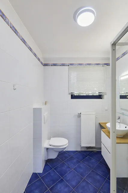Salles de bain - Maison de 5 Chambres avec Jardin à Dudelange