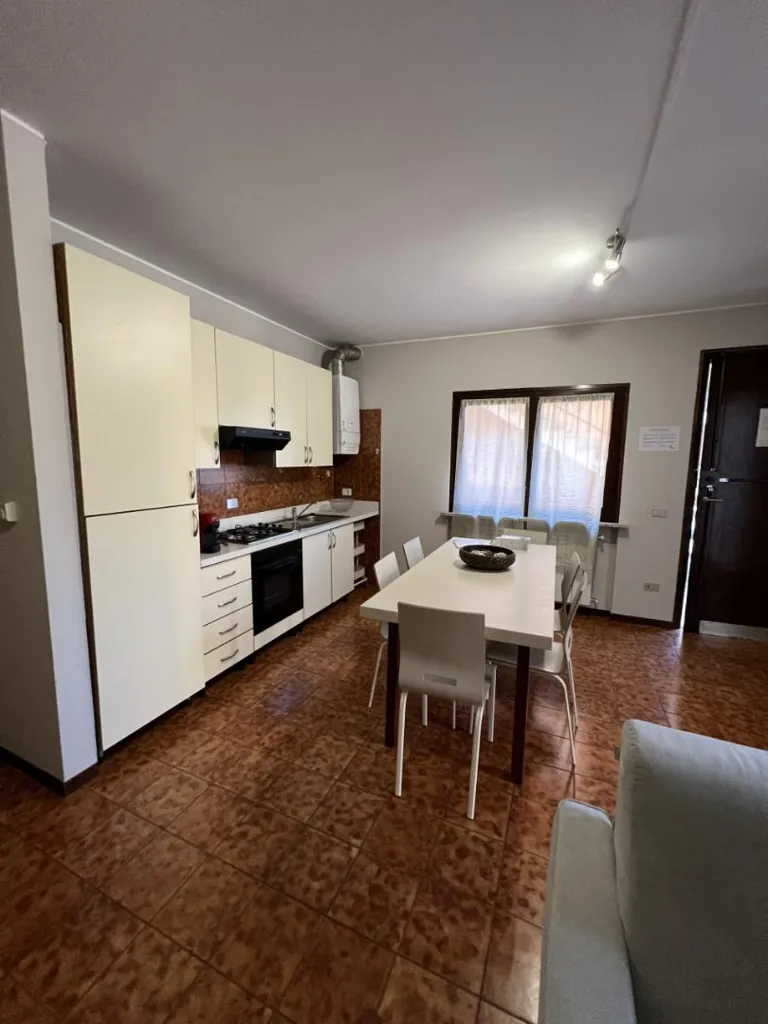 Two-Level Apartment with Pool in Sirmione