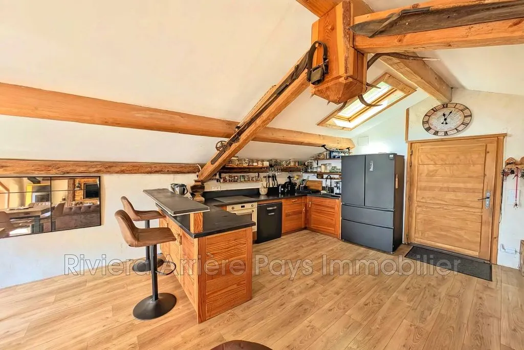 Salle à manger - Villa Luxueuse avec Vue Panoramique à Roure