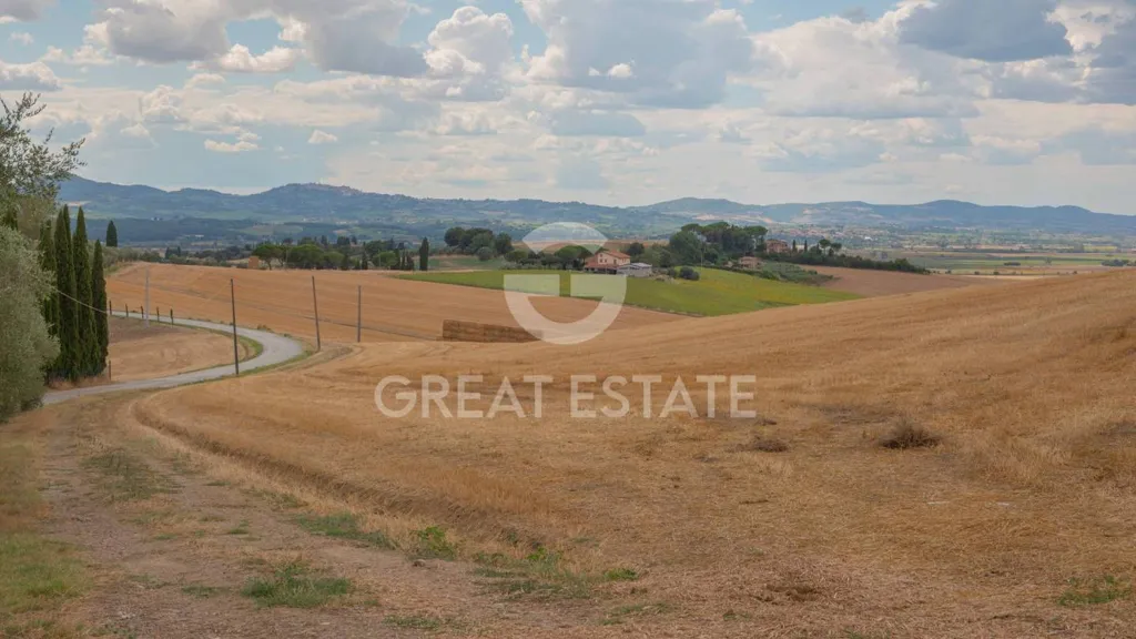Aed - Rustic Casale with Panoramic Views in Castiglione del Lago