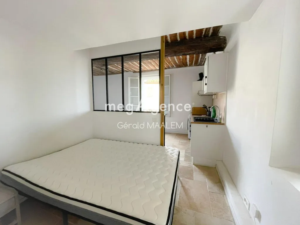 Chambres - Studio Rénové au Cœur du Village