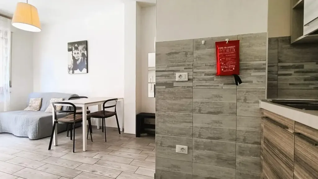 Séjour - Modernised Studio with Balcony in Pisa