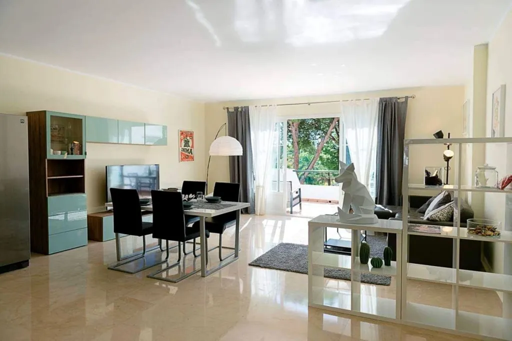 Elutuba - Penthouse with Pool View in Estepona