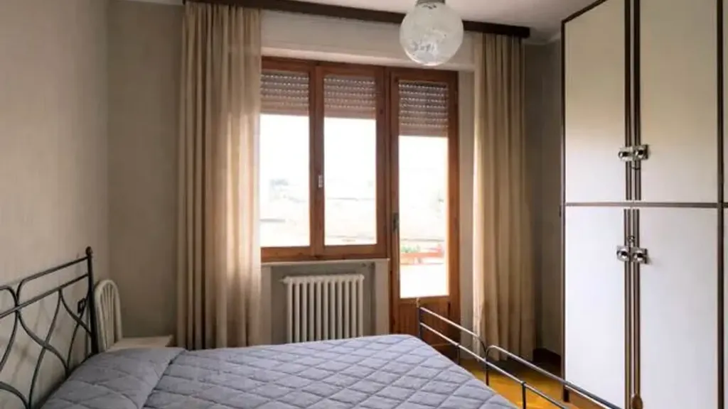 Chambres - Five-Bedroom Apartment with Balcony in Siena