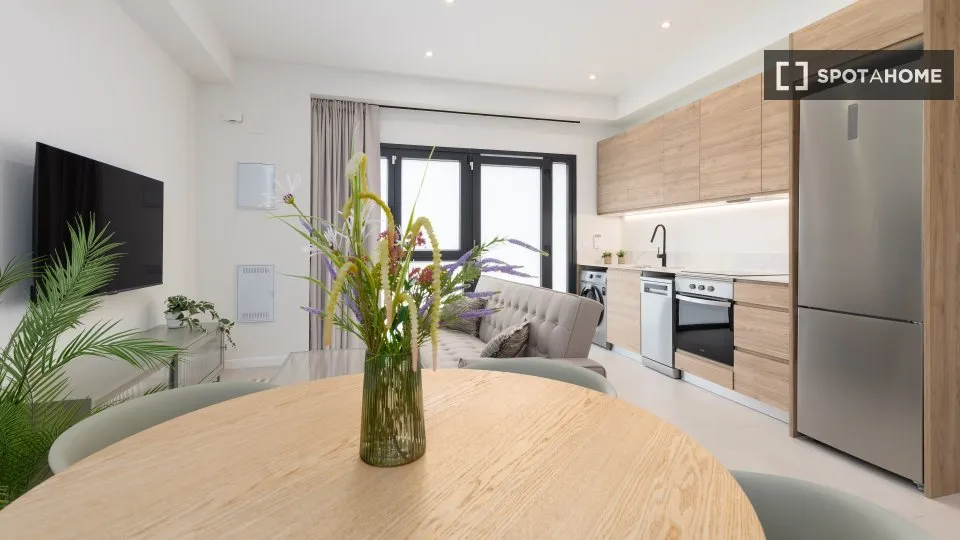 Cuisine - Studio with Air Conditioning in Nou Moles, Valencia