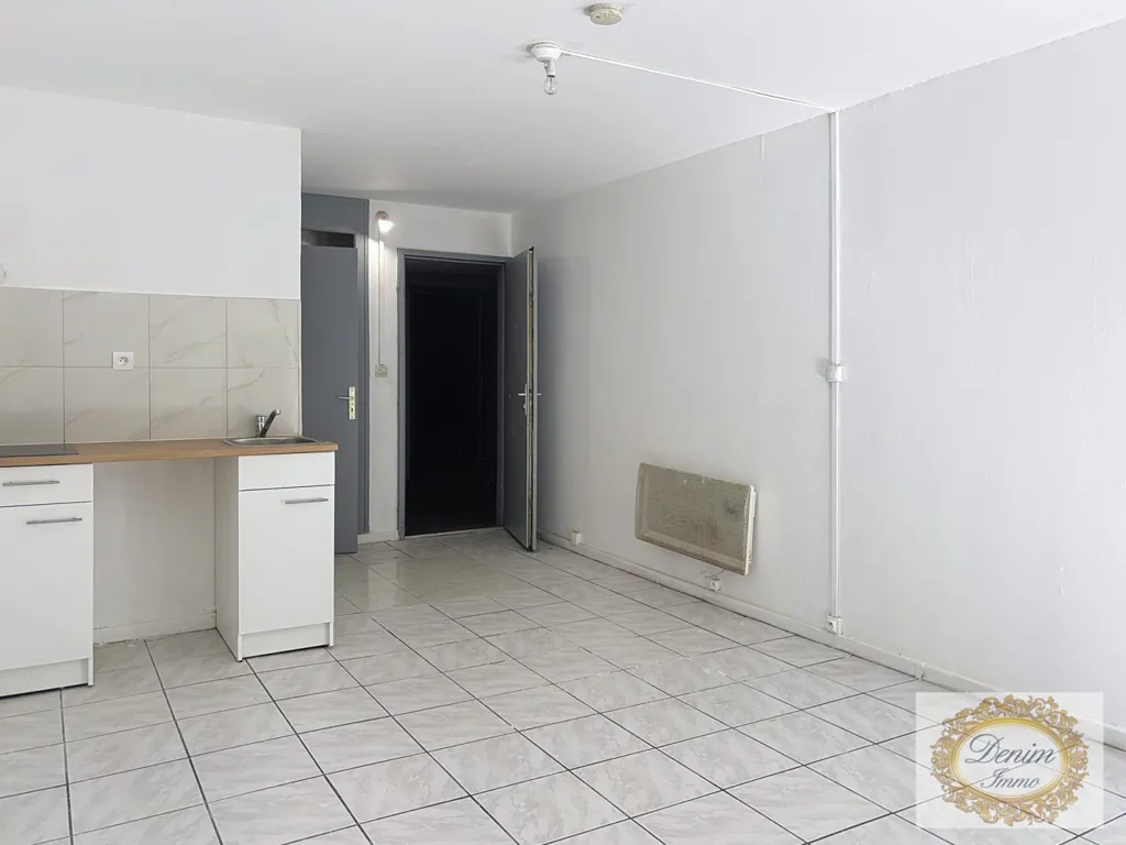 1-toaline korter asukohas Nîmes