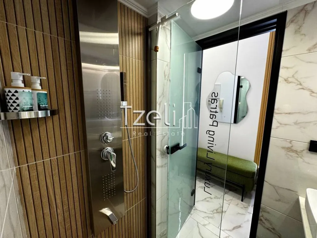 Bagni - Renovated Studio with Balcony in Patras Centre