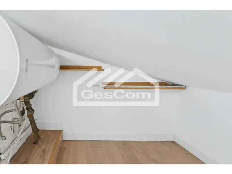 Pièces - Modernised Attic Apartment in Encamp Centre