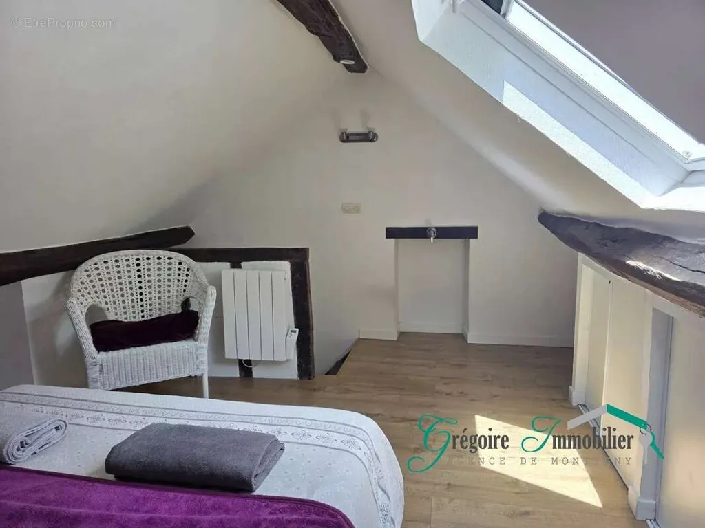Chambres - Maison en Pierre avec Jardin à Montigny sur Loing