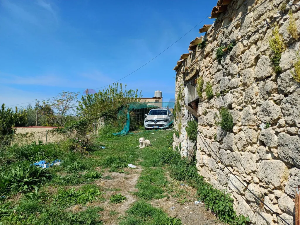 Exterior - Rustic Ruin with Panoramic View in Favara