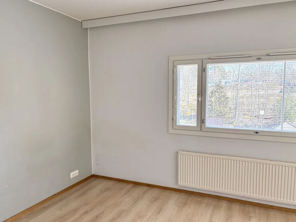 Toad - Spacious Flat with Balcony in Länsimäki, Vantaa
