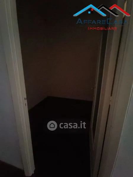 Entrée - Three-Bedroom Apartment with Balcony in Caltanissetta