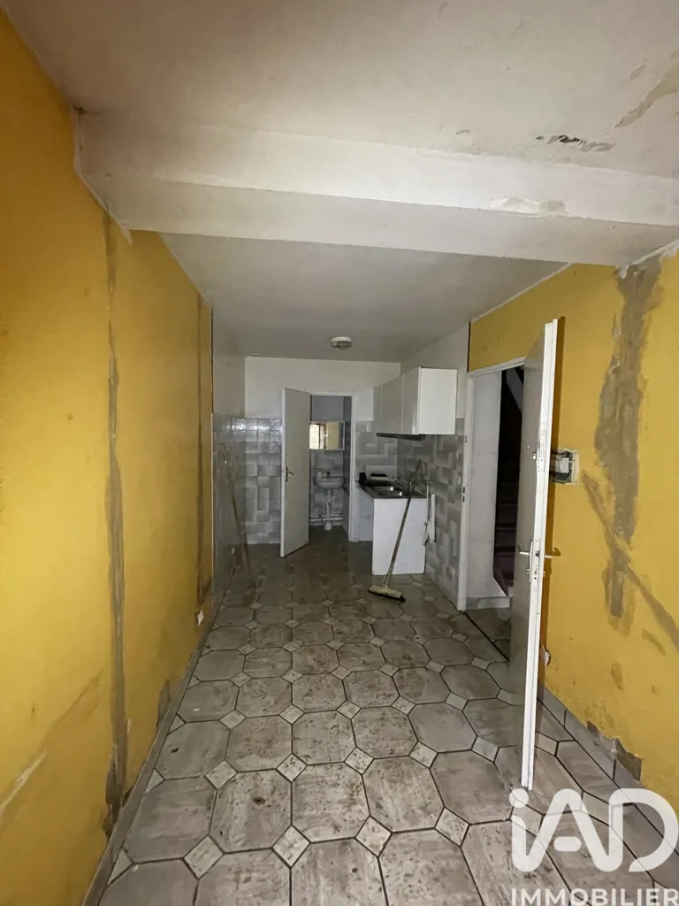 hallway_entrance