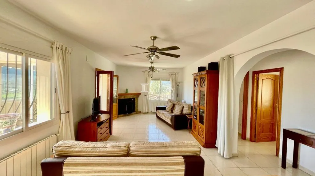 Séjour - Luxury Villa with Mountain Views in Jalón
