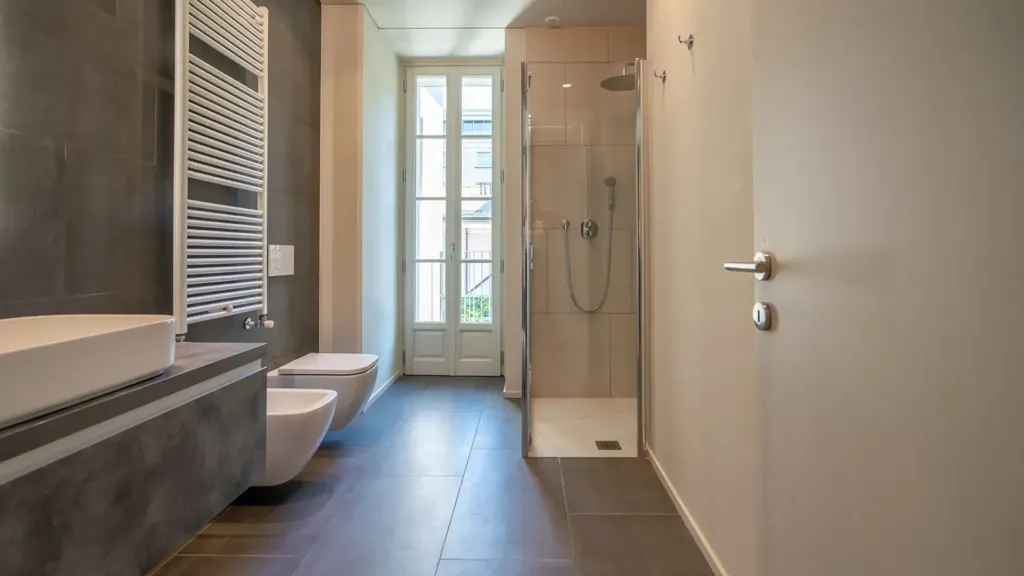 Salles de bain - Appartement 4 pièces à IT