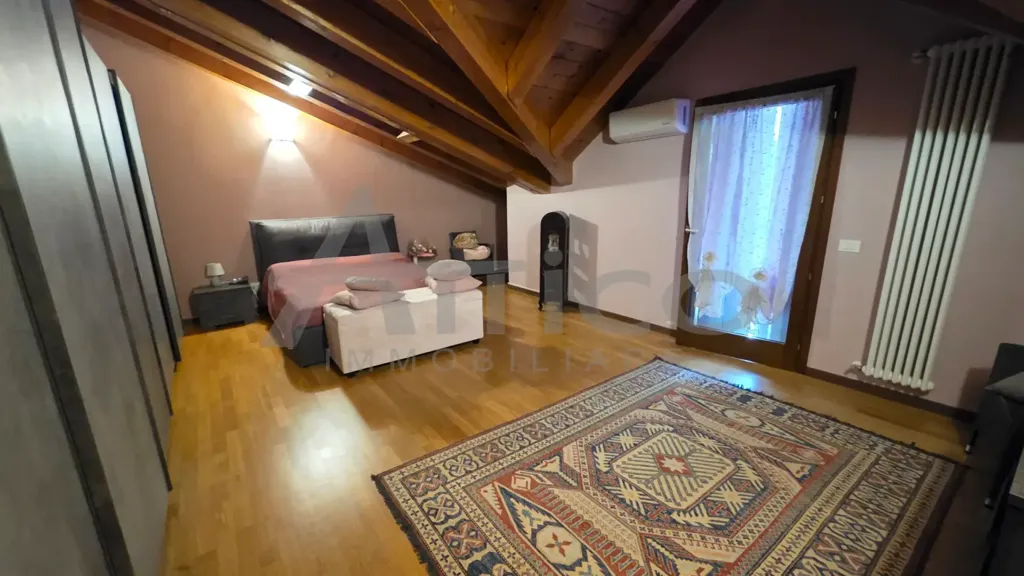 Magamistoad - Recent Duplex with Terrace in Rovigo