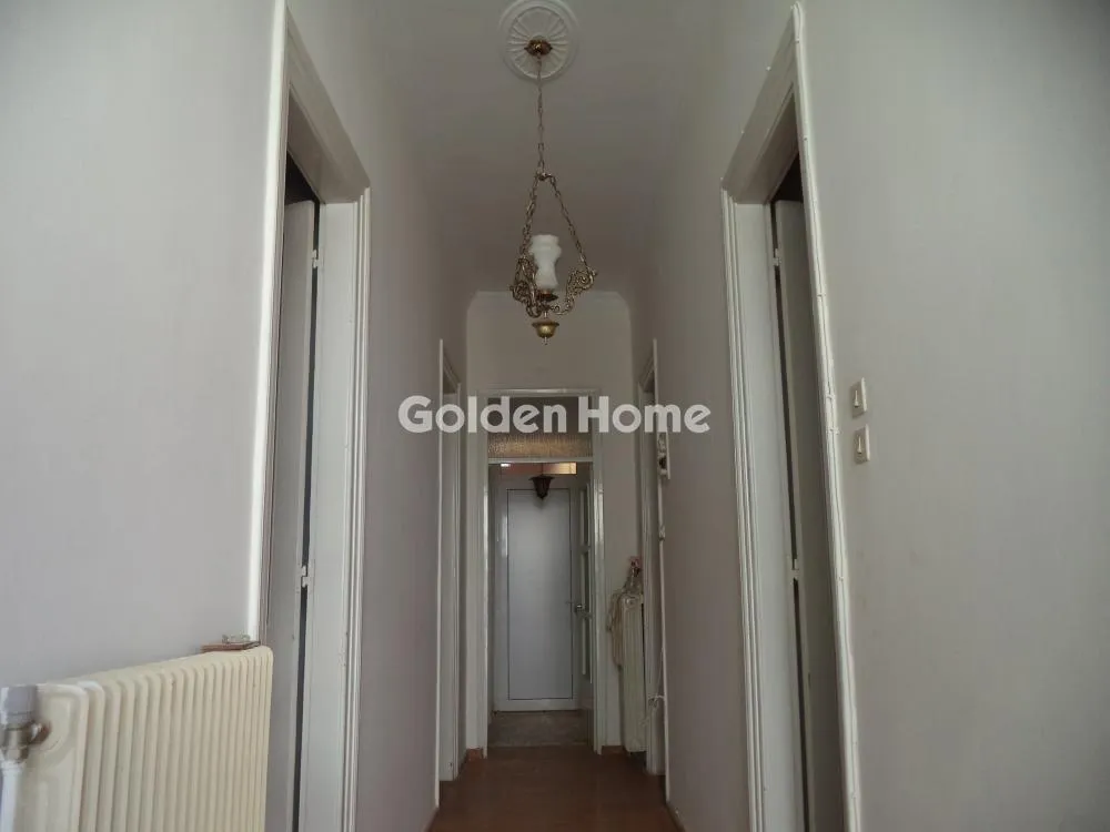 Esik - Partially Renovated Villa in Egio Centre