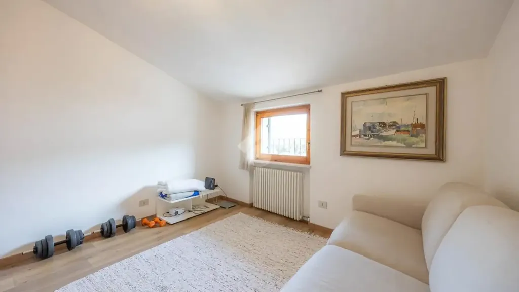Soggiorno - 4-Bedroom Apartment with Terrace in Dolcè