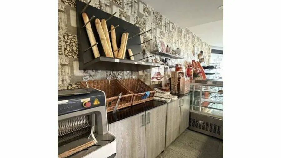 Pièces - Fonds de Commerce d'Épicerie à Kayl
