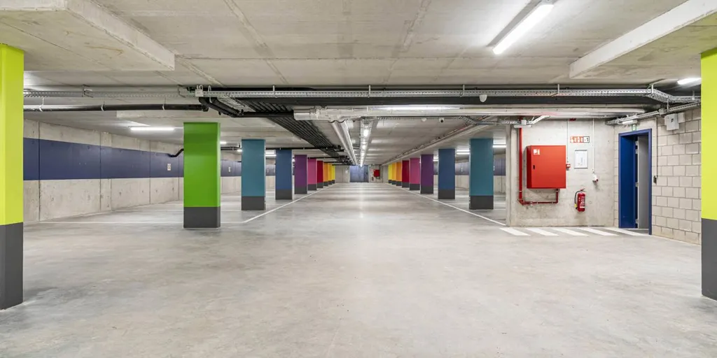 Garage - Nouvelle Construction avec Terrasse Privée à Genk