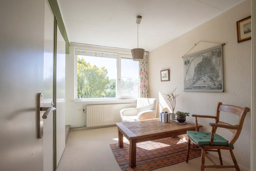 Kabinet - Two-Storey House with Souterrain in Aalsmeer